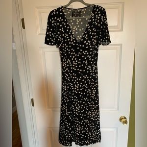 Reformation Locklin black dress with white flowers size 12 , new without tags